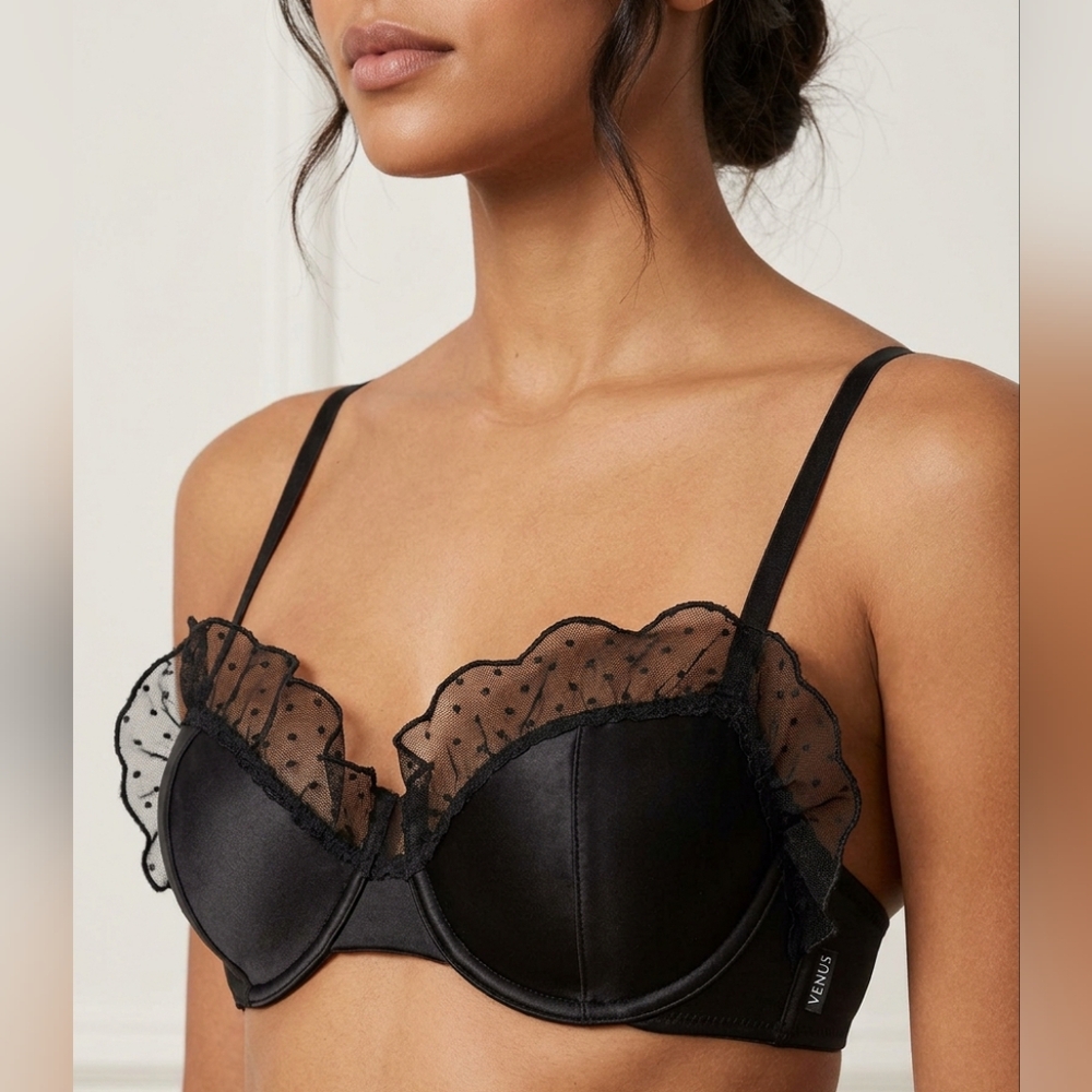 🫶VENUS Swiss Dot Lace Accent Demi Cup Bra in Black